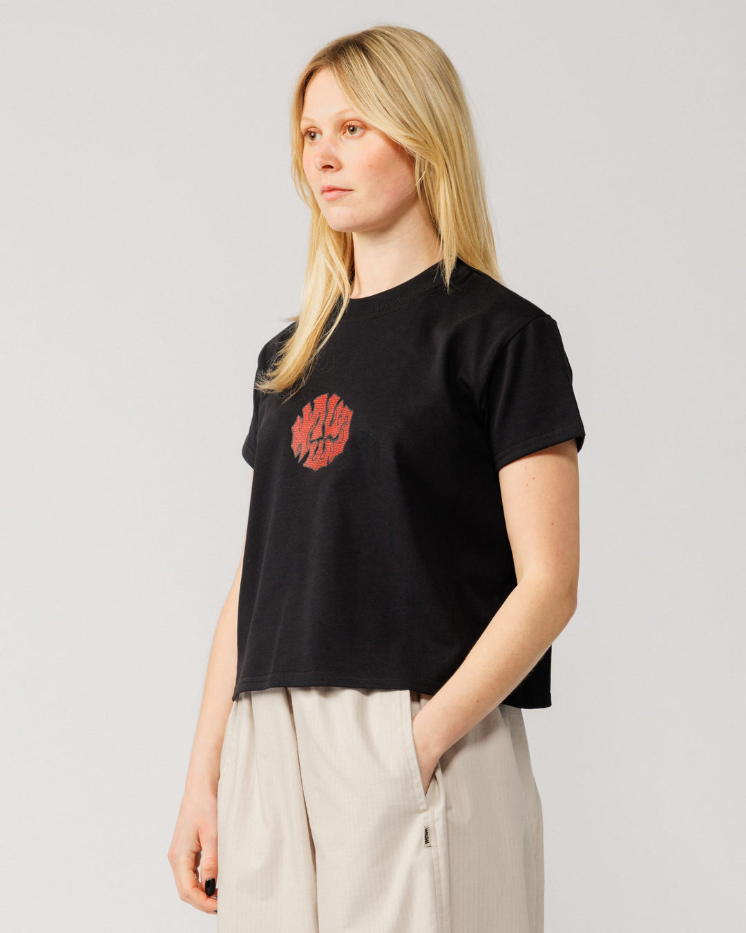 Grounded Logo Cropped T-Shirt - Black